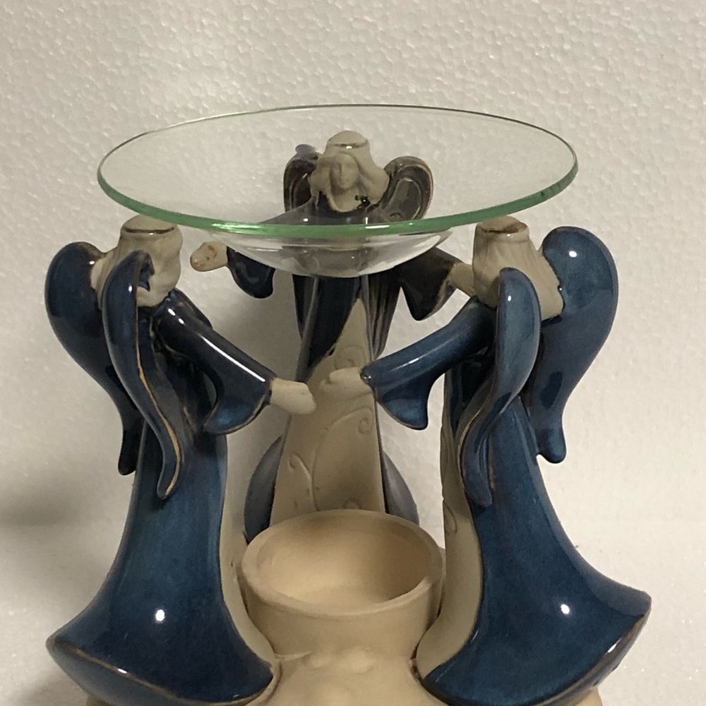 Angel Trio “Circle Of Hope” Oil/Wax Burner With Class Plate Stoneware